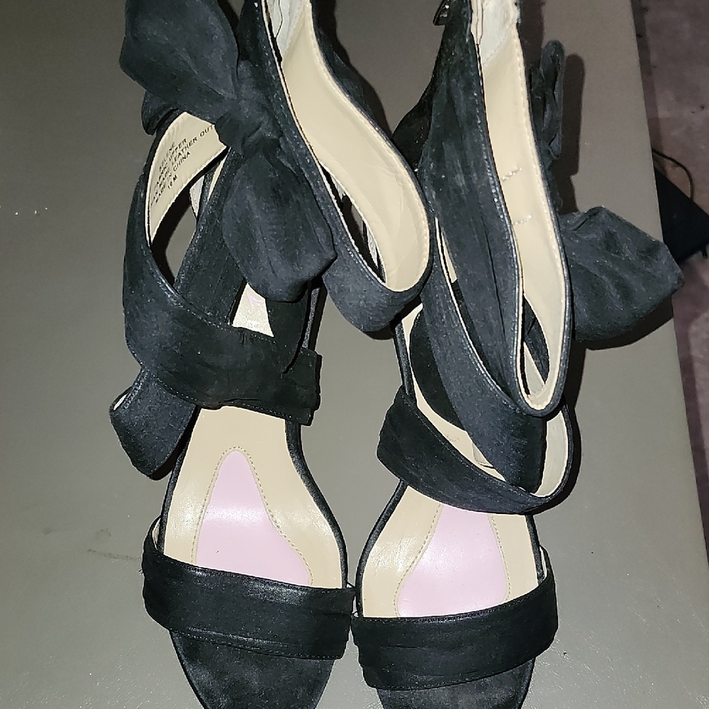 Paris Hilton Black Bow Heels